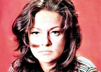 Confissões sobre Maysa, cantora e pioneira compositora que faria 90 anos